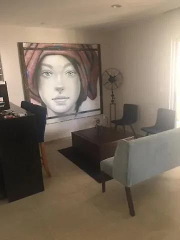 2 Bedrooms Luxury Apartment In Playa Del Carmen